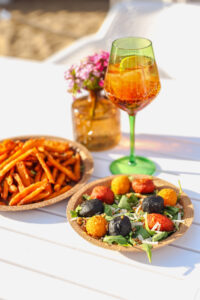 drink i przystawki w beach bar niku